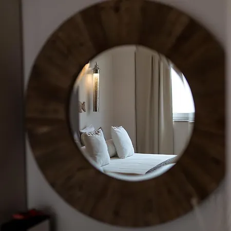 Love&fama Hotel 3*