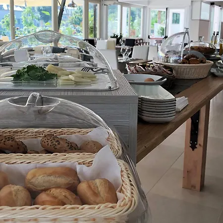 Hotel & Fama Sabaudia